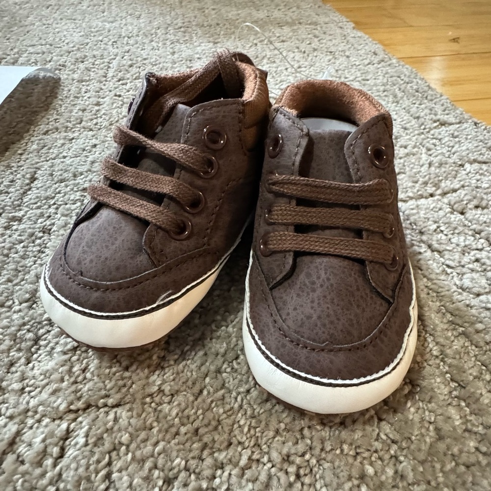 Chubby Bubby Bear Oliver Shoes Brand New Brown 0-6 Months